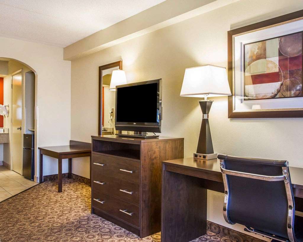 Rodeway Inn & Suites Clarksville Kamer foto